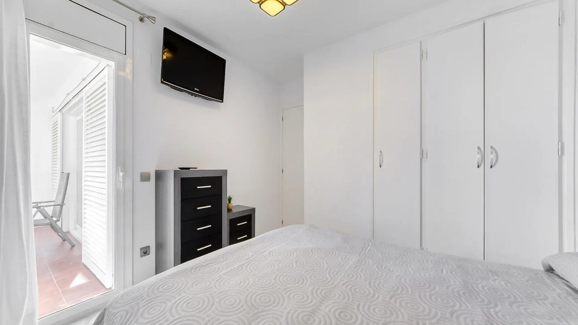 רוזס Apartment With Barbecque 0*,